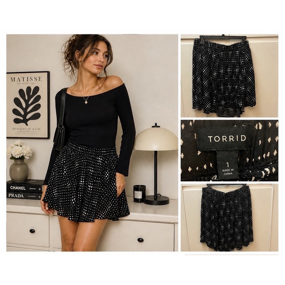 Torrid Black White Geometric‎ Mini Skirt Flowy Y2K Casual Size 1